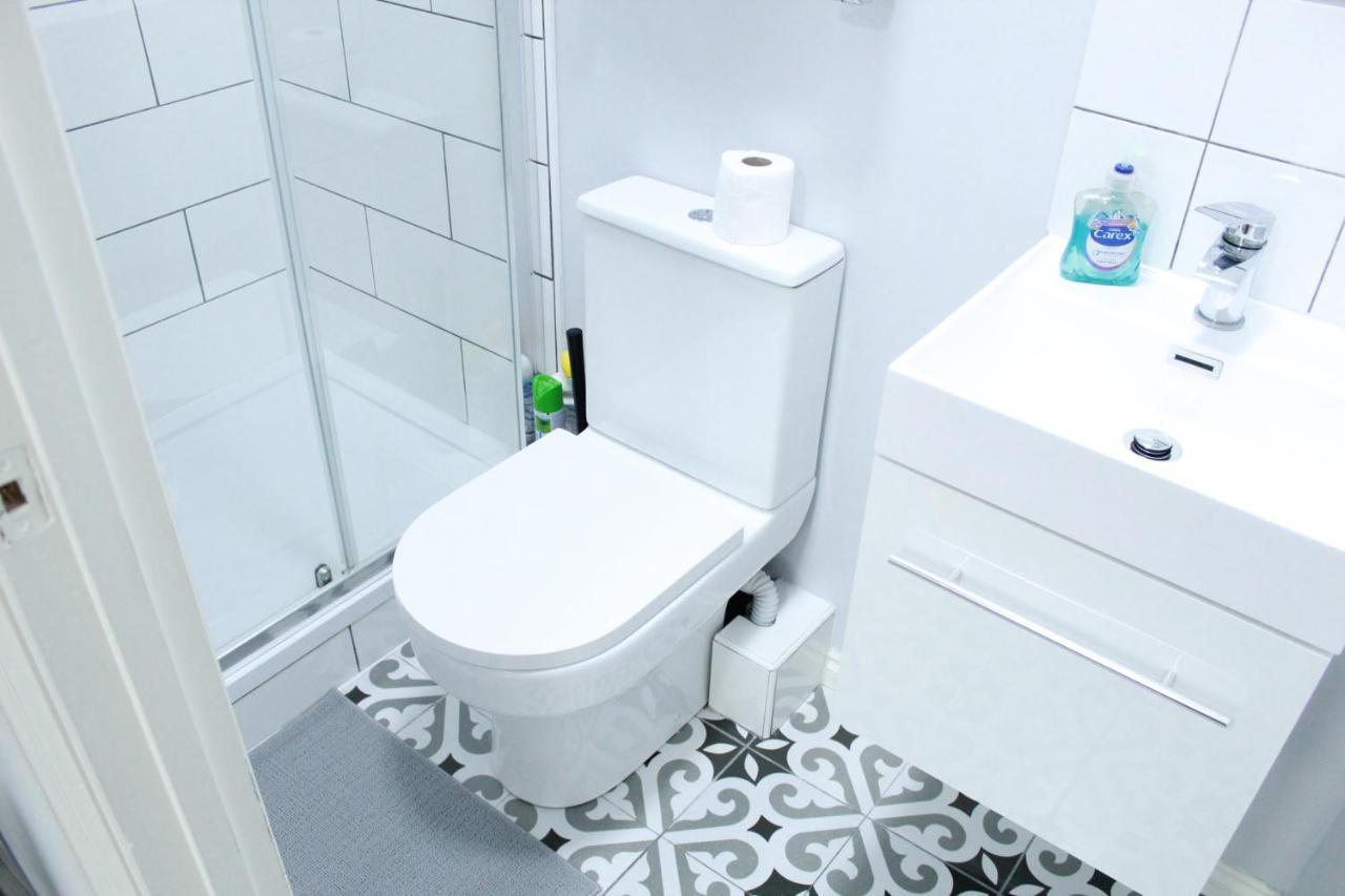Stylish Ensuite Room 15 Mins To Central ロンドン エクステリア 写真